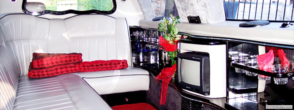 Limousine rosa interni